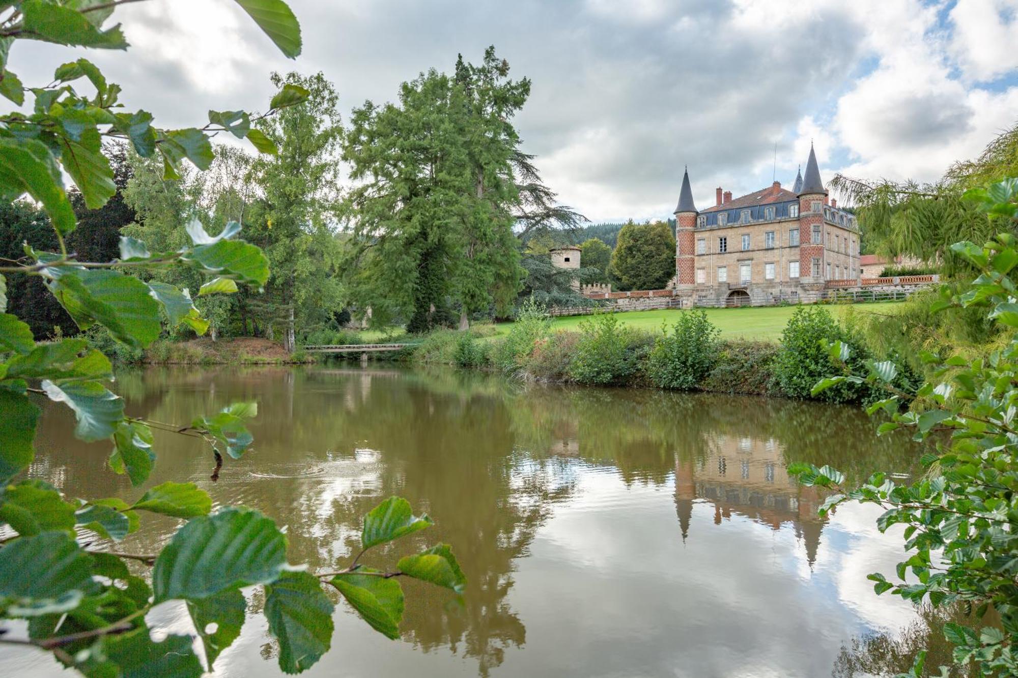 Domaine Et Chateau De Valinches Marols Zewnętrze zdjęcie