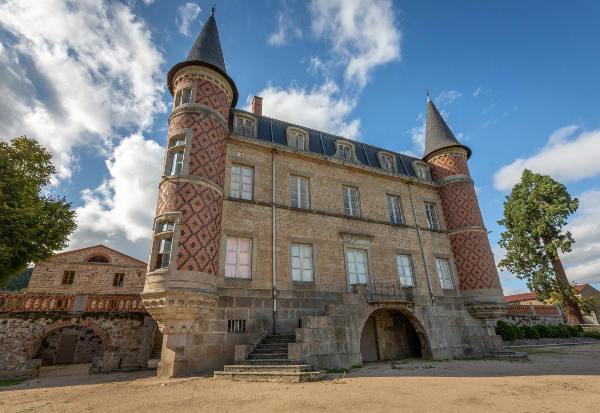 Domaine Et Chateau De Valinches Marols Zewnętrze zdjęcie